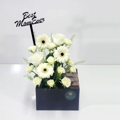 best mom ever white box flowers